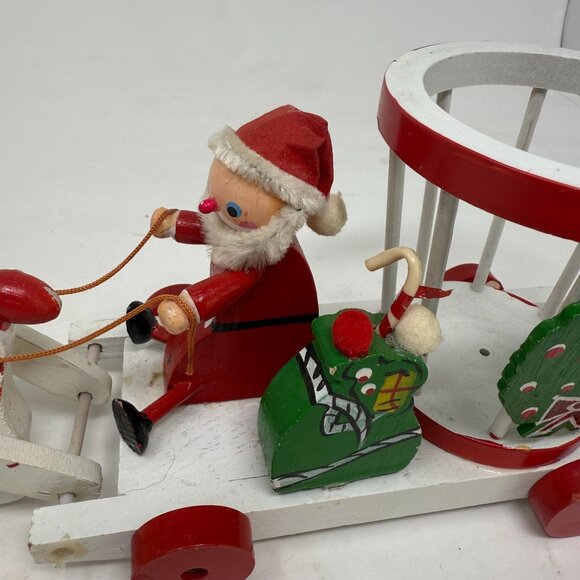 Vintage Wooden Santa Sleigh Reindeer Figurine Red White Holiday Christmas Kitsch - Picture 7 of 9